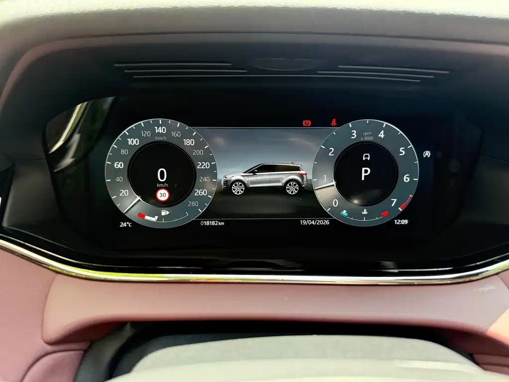 Range Rover Evoque 2023 Evoque L 249PS Deluxe Edition купить на сайте DeffCars