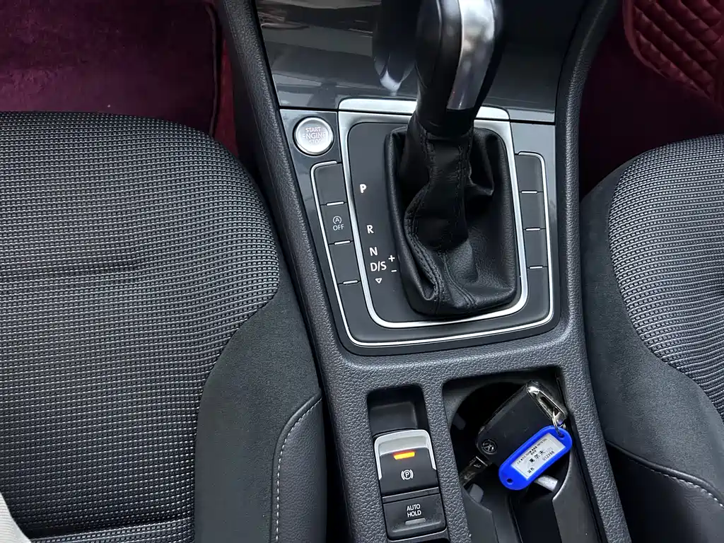 Golf 2020 Beloved Edition 280TSI DSG Comfort Type купить на сайте DeffCars