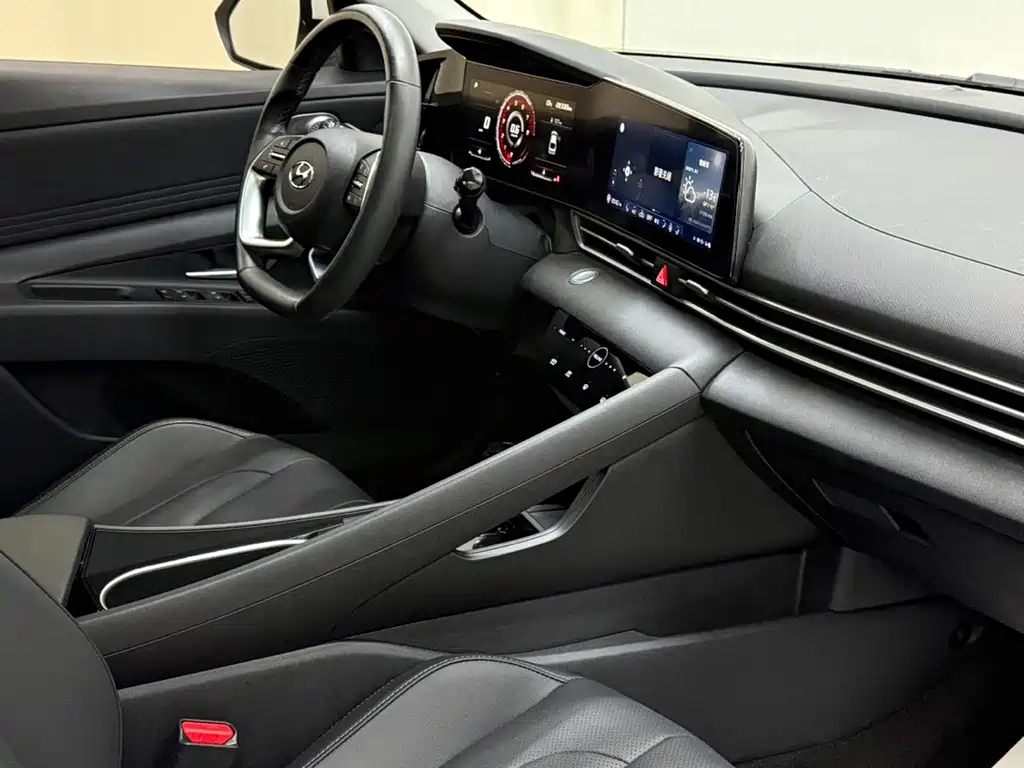 Elantra 2022 1.5L CVT LUX Premium Edition купить на сайте DeffCars