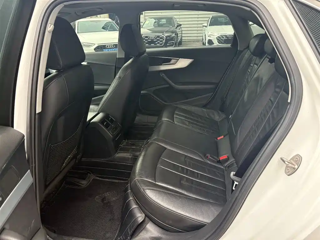 Audi A4L 2019 40 TFSI Fashion Type National V купить на сайте DeffCars
