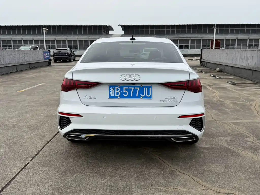 Audi A3 2022 A3L Limousine 35 TFSI Fashionable and Sporty купить на сайте DeffCars