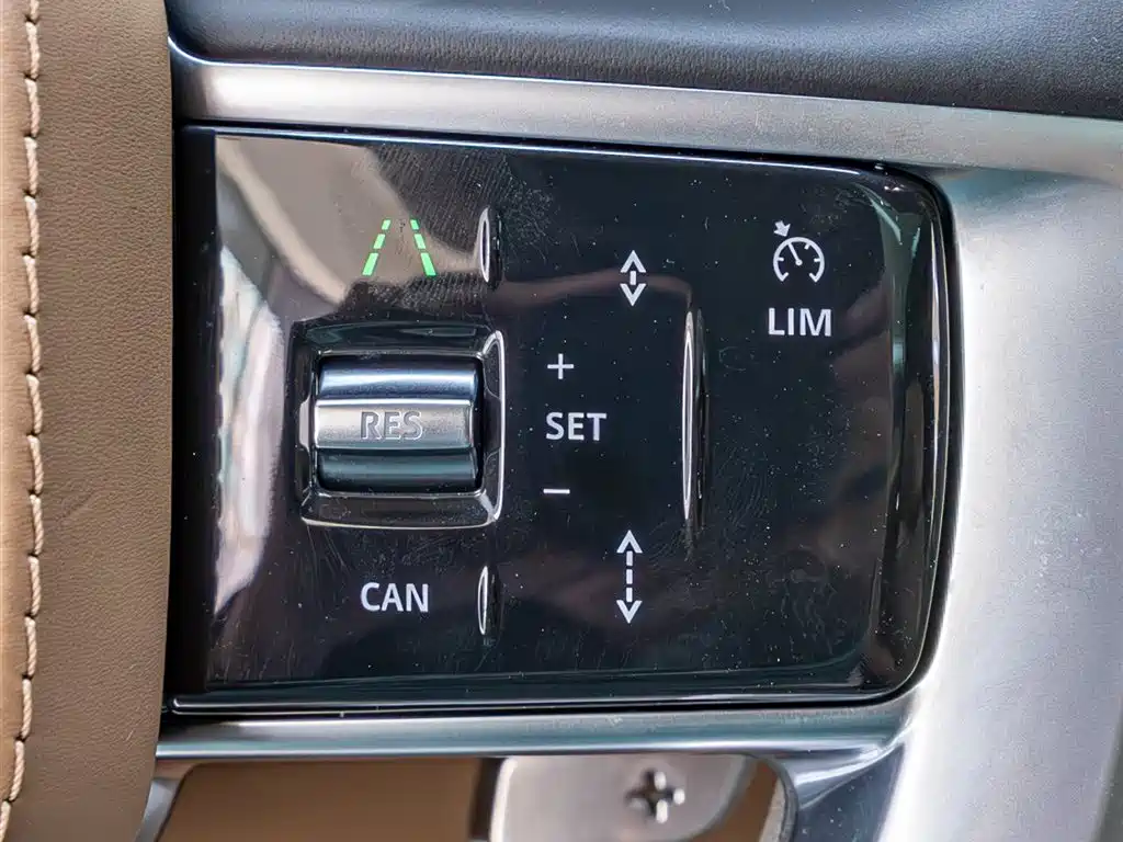 Range Rover 2025 3.0 L6 400PS Extended Edition купить на сайте DeffCars