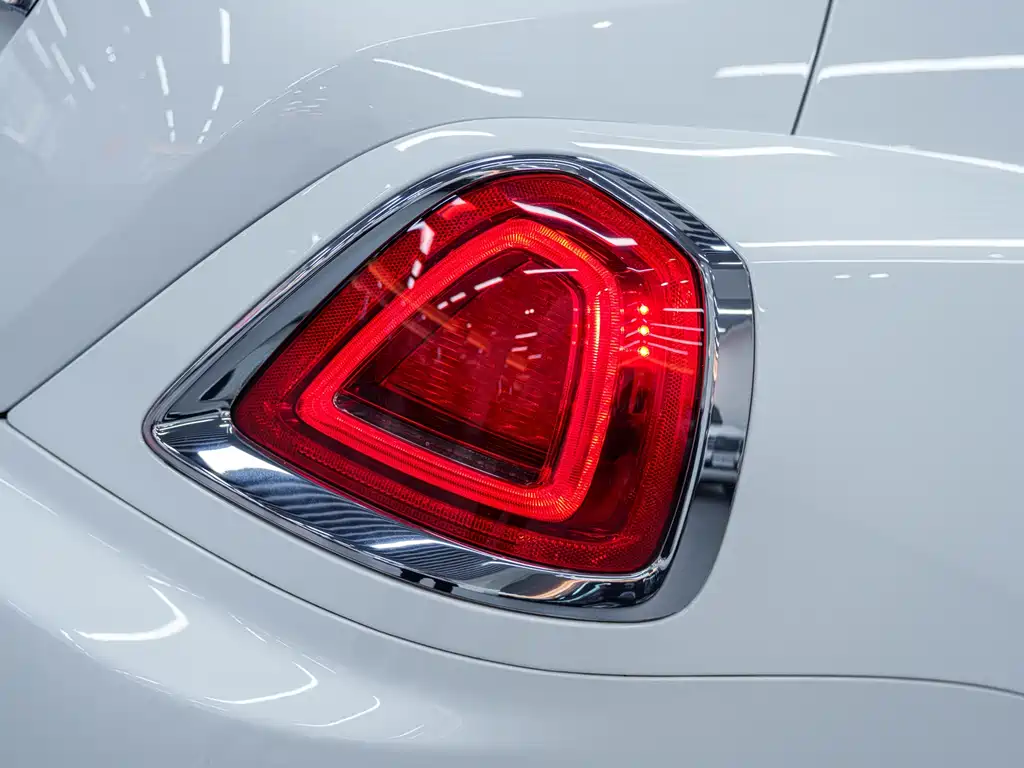 Phantom 2018 6.6T standard model купить на сайте DeffCars