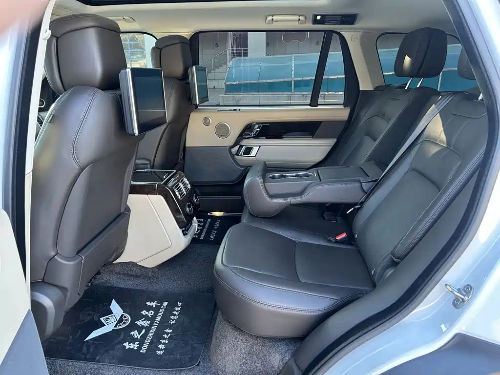 Range Rover 2022 3.0 L6 400PS Legendary Extended Classic Edition купить на сайте DeffCars