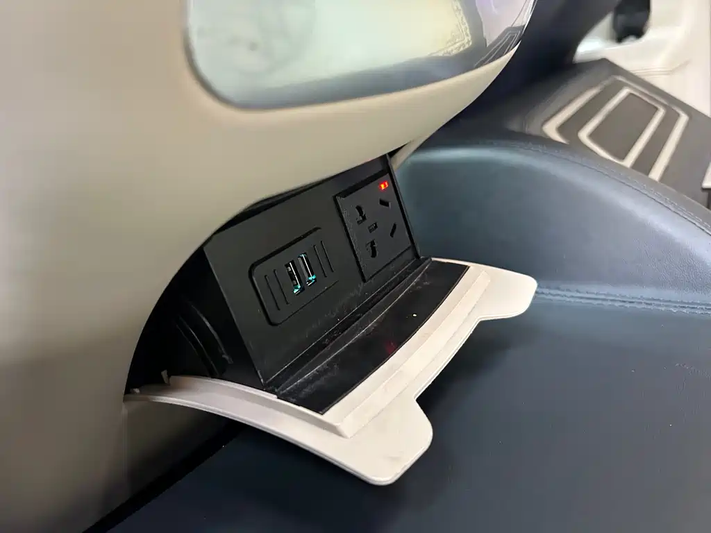 Vito 2018 2.0T Business Edition National VI купить на сайте DeffCars