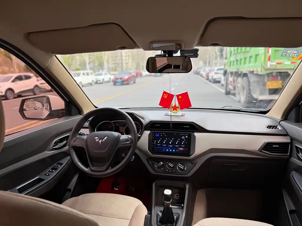 Wuling Hongguang 2019 1.5L S basic model National VI LAR купить на сайте DeffCars