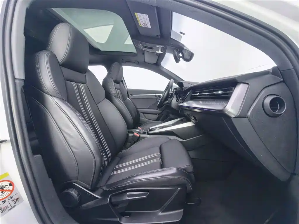 Audi A3 2023 facelift Sportback 35 TFSI stylish and sporty купить на сайте DeffCars