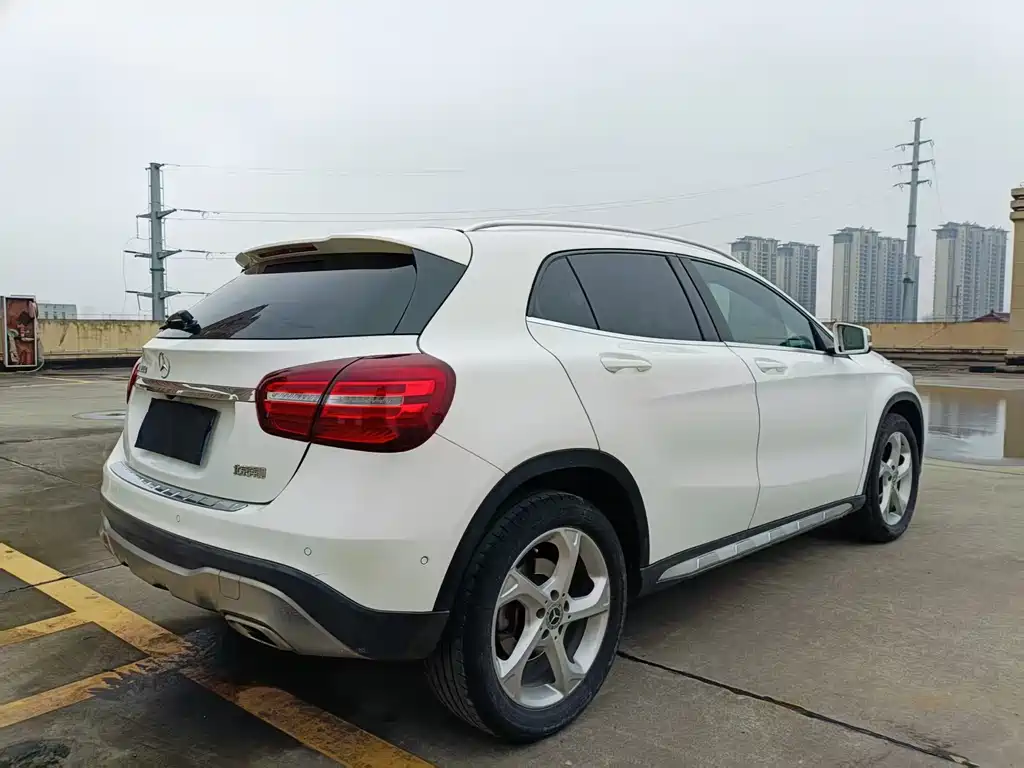 Mercedes-Benz GLA 2018 GLA 200 Dynamic купить на сайте DeffCars