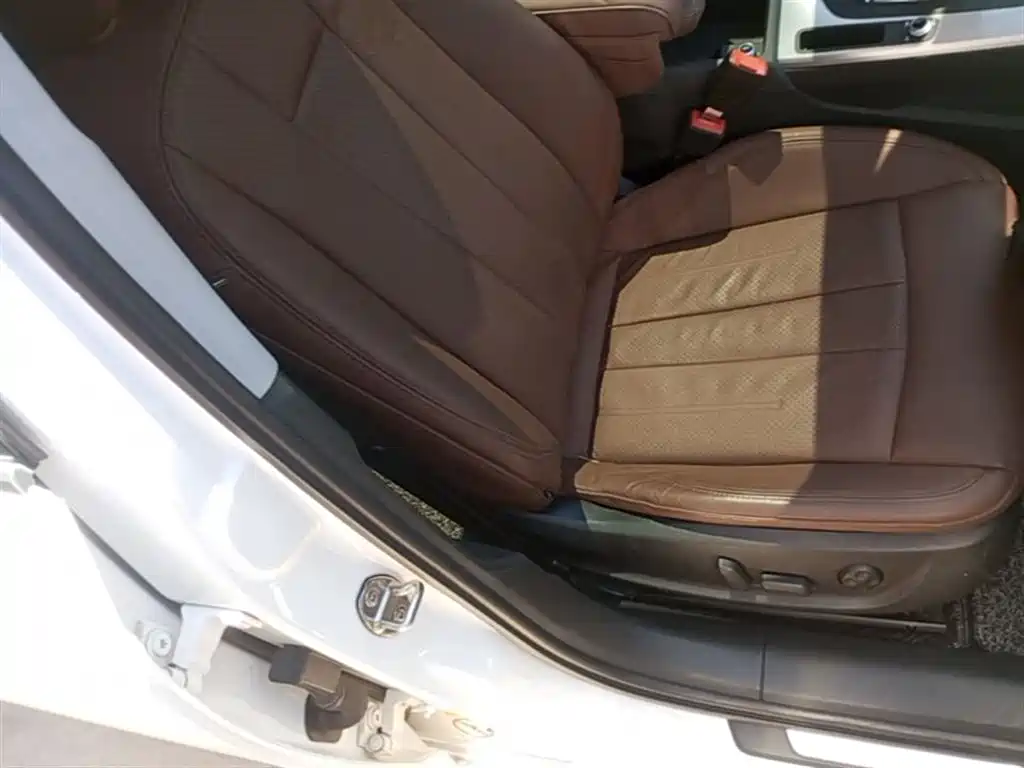 Audi A4L 2019 40 TFSI Fashion Type National VI купить на сайте DeffCars