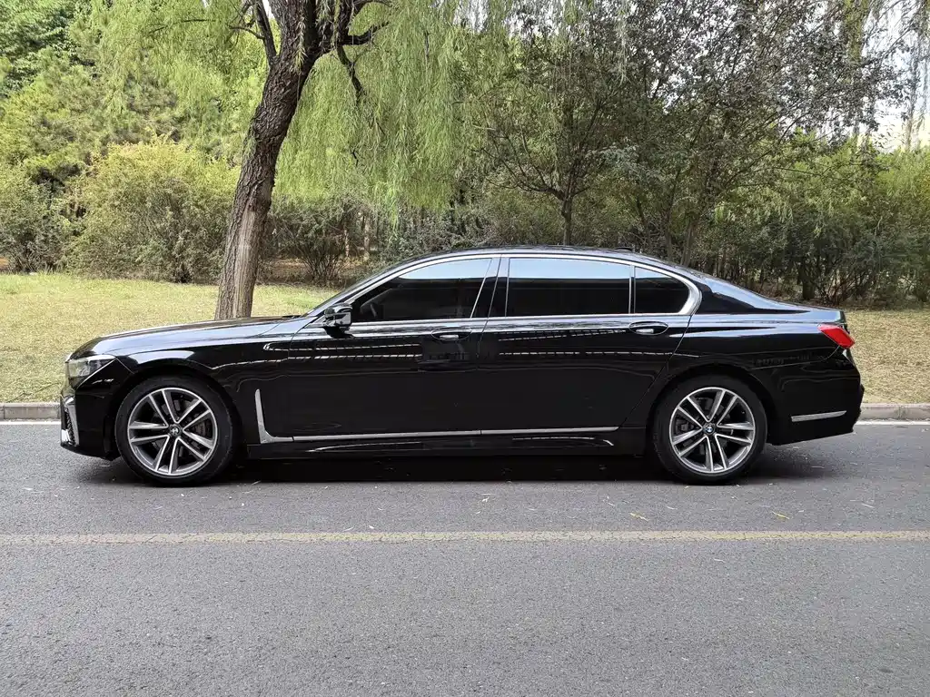 BMW 7 Series 2018 730Li Exclusive Excellence Package купить на сайте DeffCars