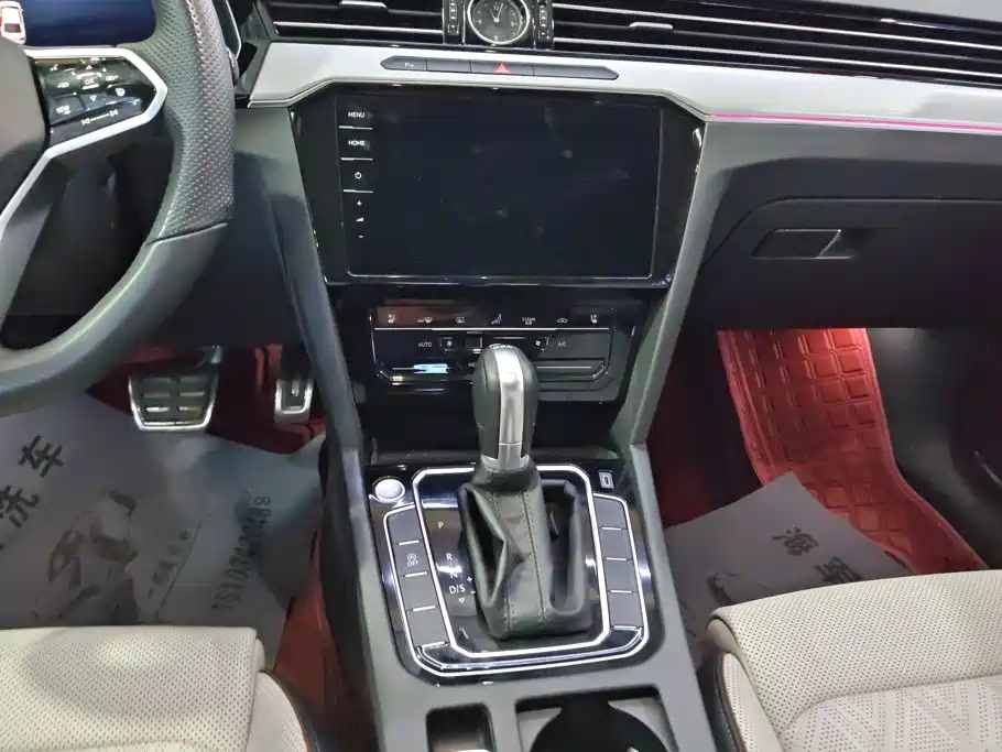 Magotan 2023 2 million commemorative edition 330TSI DSG luxury model купить на сайте DeffCars