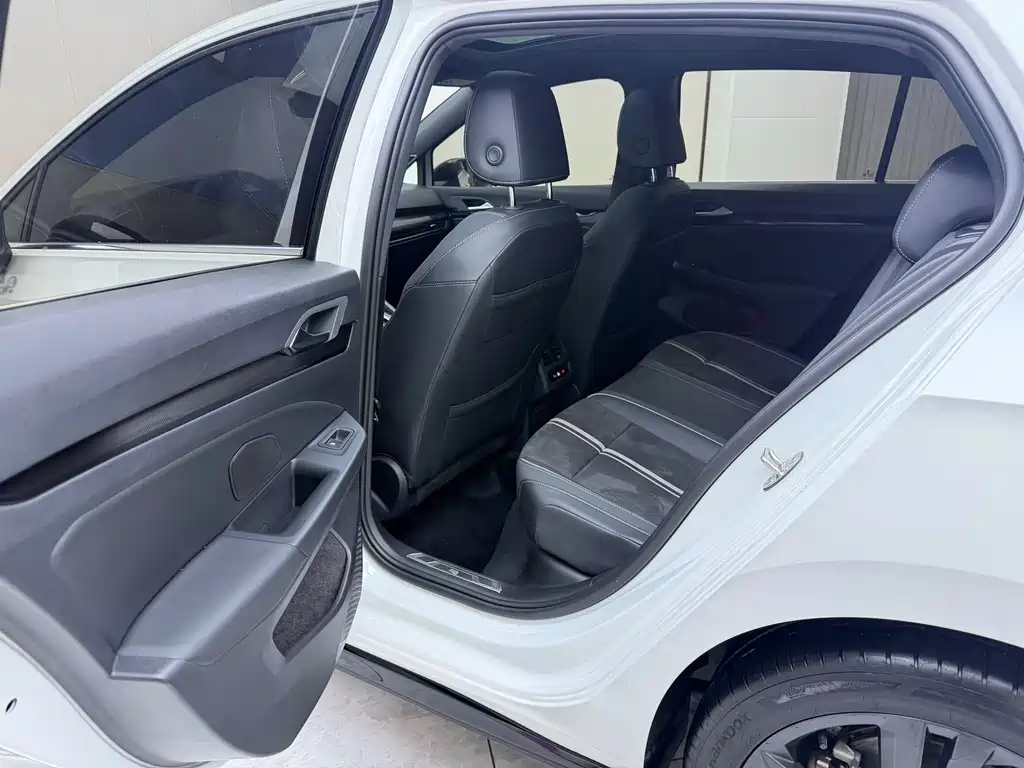 Golf 2023 280TSI DSG R-Line Lite купить на сайте DeffCars
