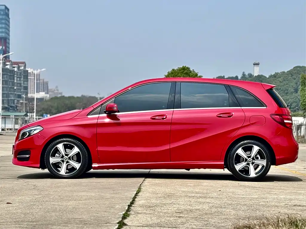 Mercedes-Benz B-Class 2018 B 200 Fashion Model купить на сайте DeffCars