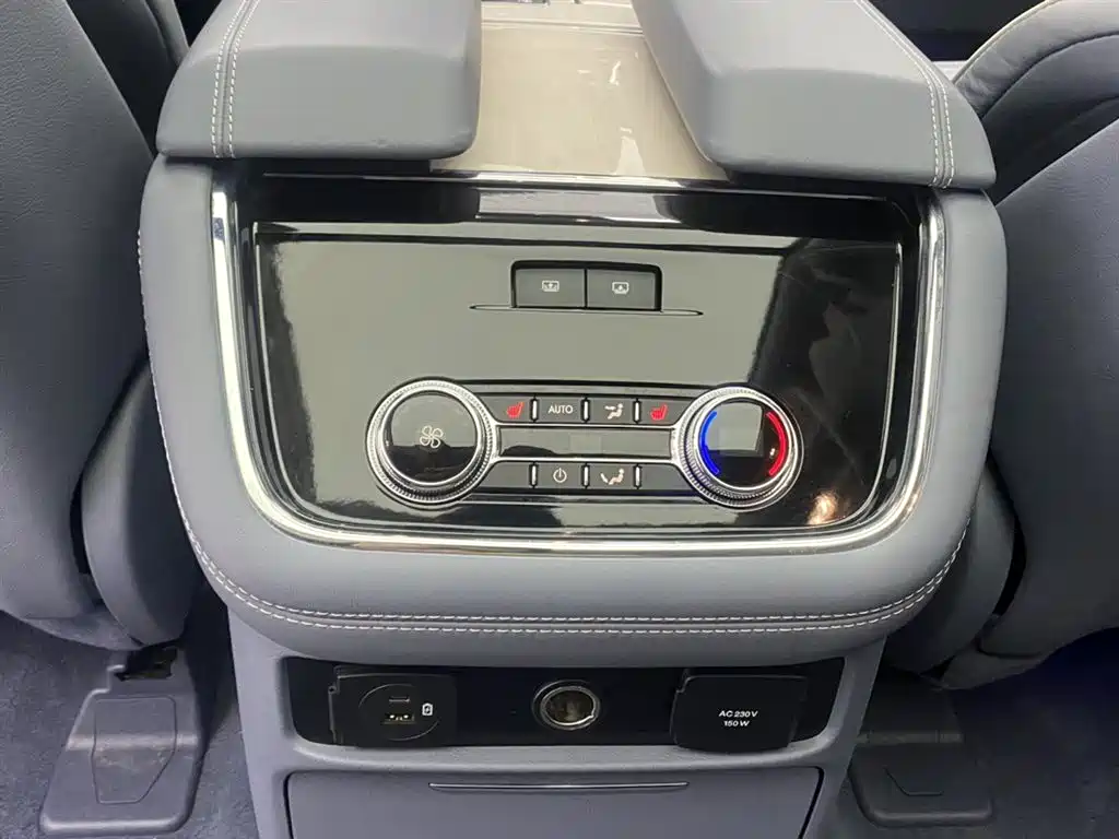 Navigator 2020 3.5T President Series купить на сайте DeffCars