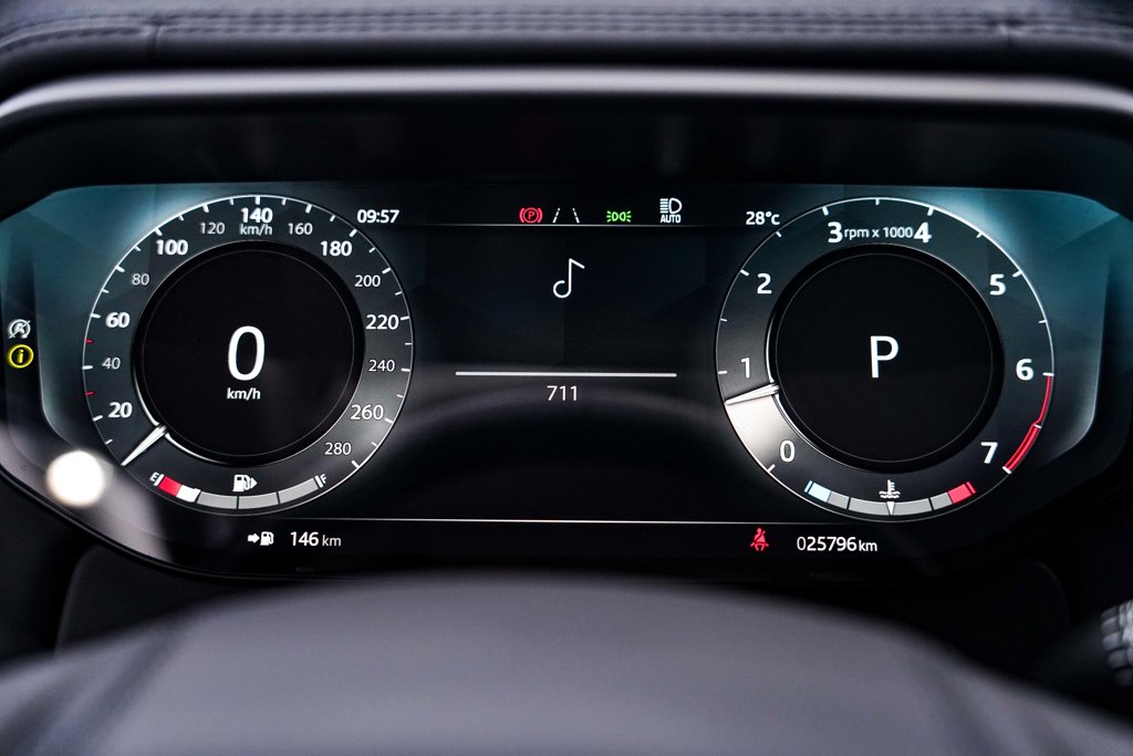 Range Rover Sport 2023 360PS S купить на сайте DeffCars