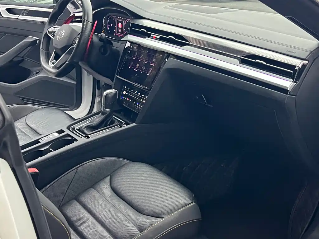 FAW-Volkswagen CC 2021 380TSI Dazzling Edition 30th Anniversary Edition купить на сайте DeffCars