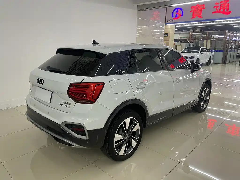Audi Q2L 2022 35 TFSI fashionable and dynamic купить на сайте DeffCars