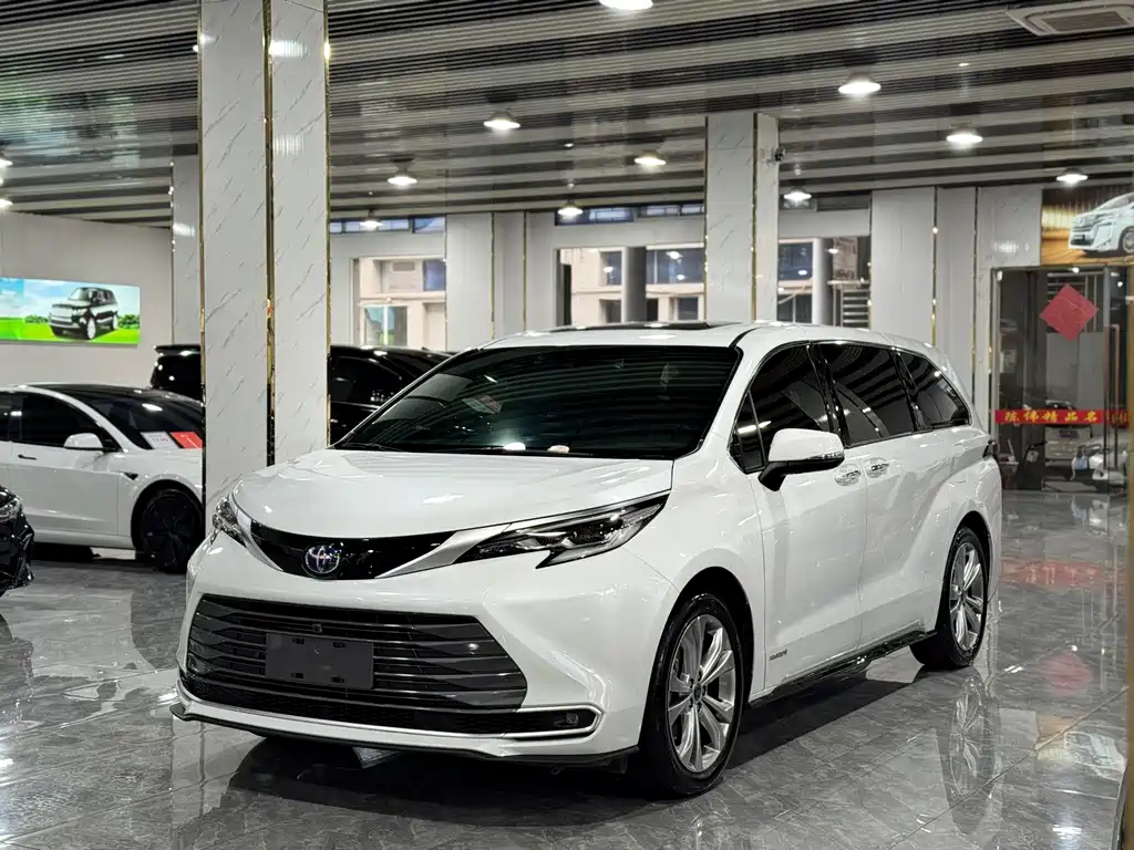 SIENNA 2024 2.5L Hybrid Premium Edition купить на сайте DeffCars