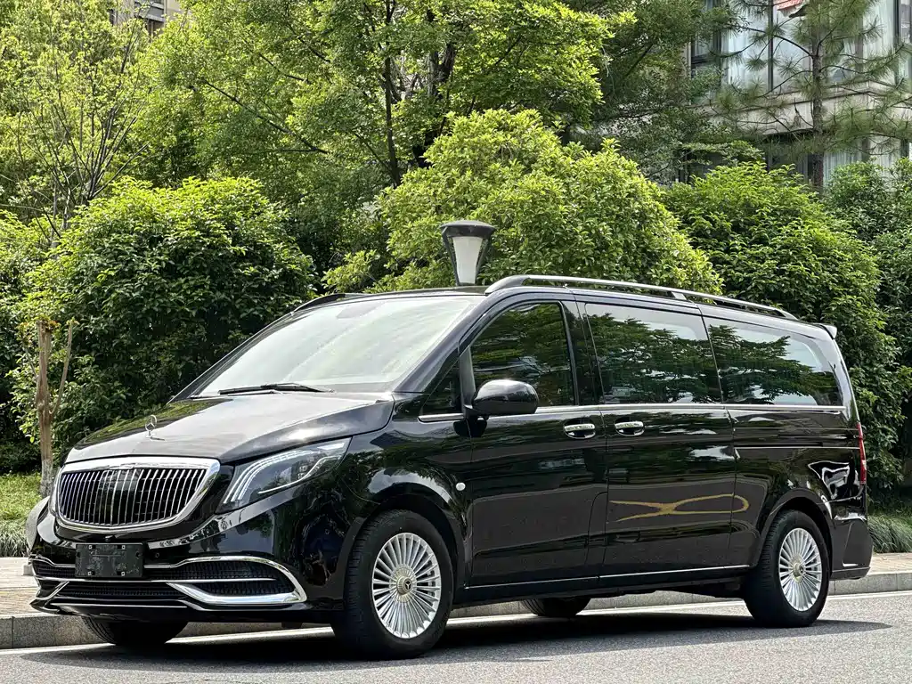 Vito 2023 2.0T Business Edition 7 seats купить на сайте DeffCars