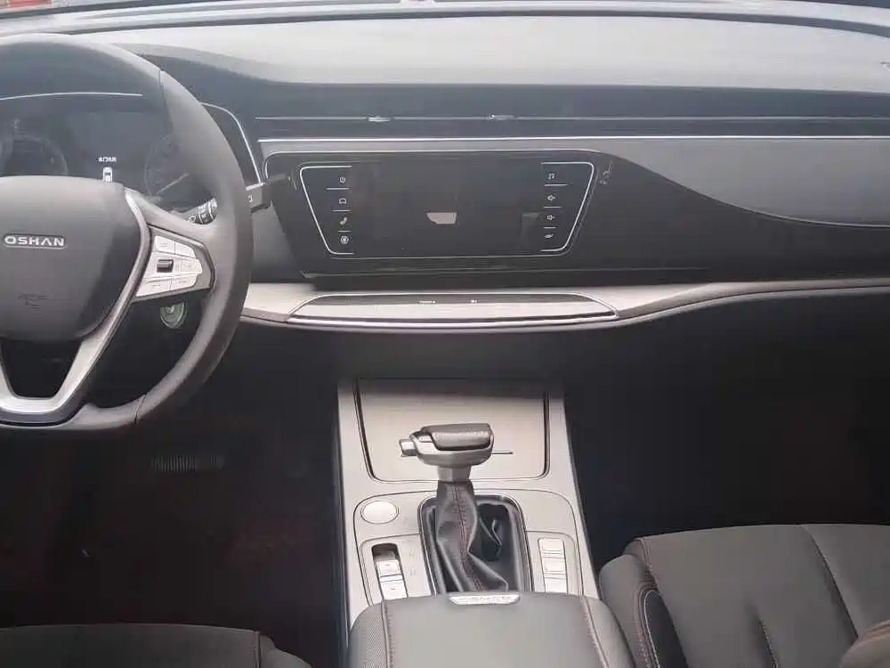 Changan Auchan X7 2021 1.5T automatic pilot model купить на сайте DeffCars