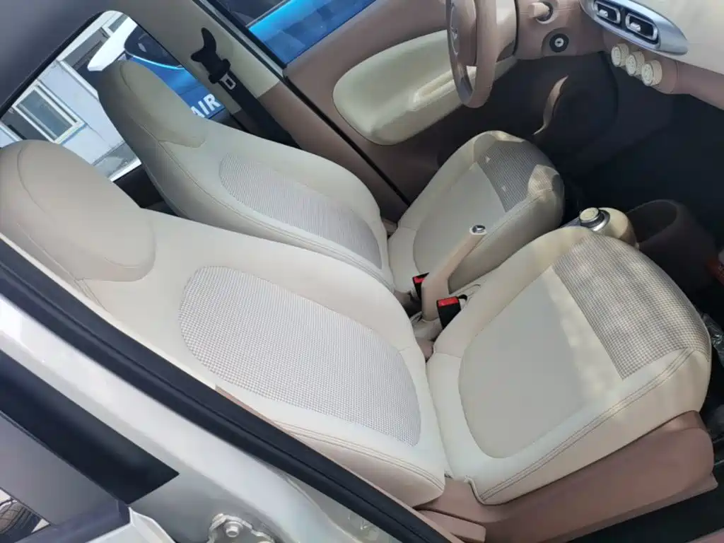 Hongguang MINIEV 2025 fourth generation four-door version advanced model купить на сайте DeffCars