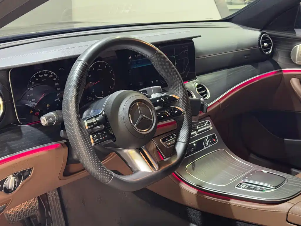 Mercedes-Benz E-Class 2023 E 300 L Sports Luxury купить на сайте DeffCars