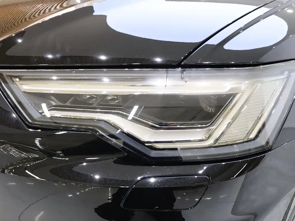 Audi A6L 2023 55 TFSI quattro exclusive dynamic model купить на сайте DeffCars