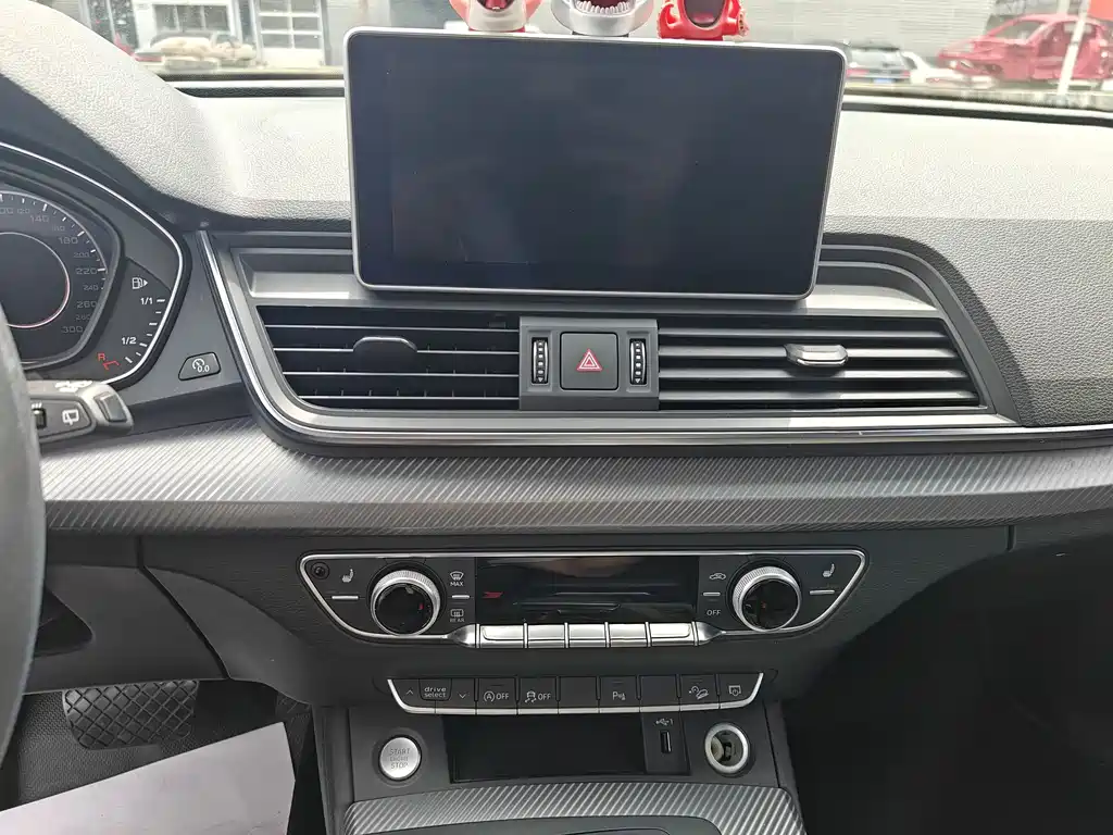 Audi Q5L 2018 45 TFSI Exclusive Fashion Model National VI купить на сайте DeffCars