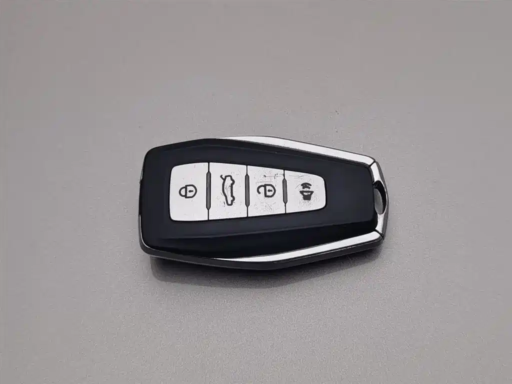 Emgrand 2021 UP 1.5L manual luxury model купить на сайте DeffCars