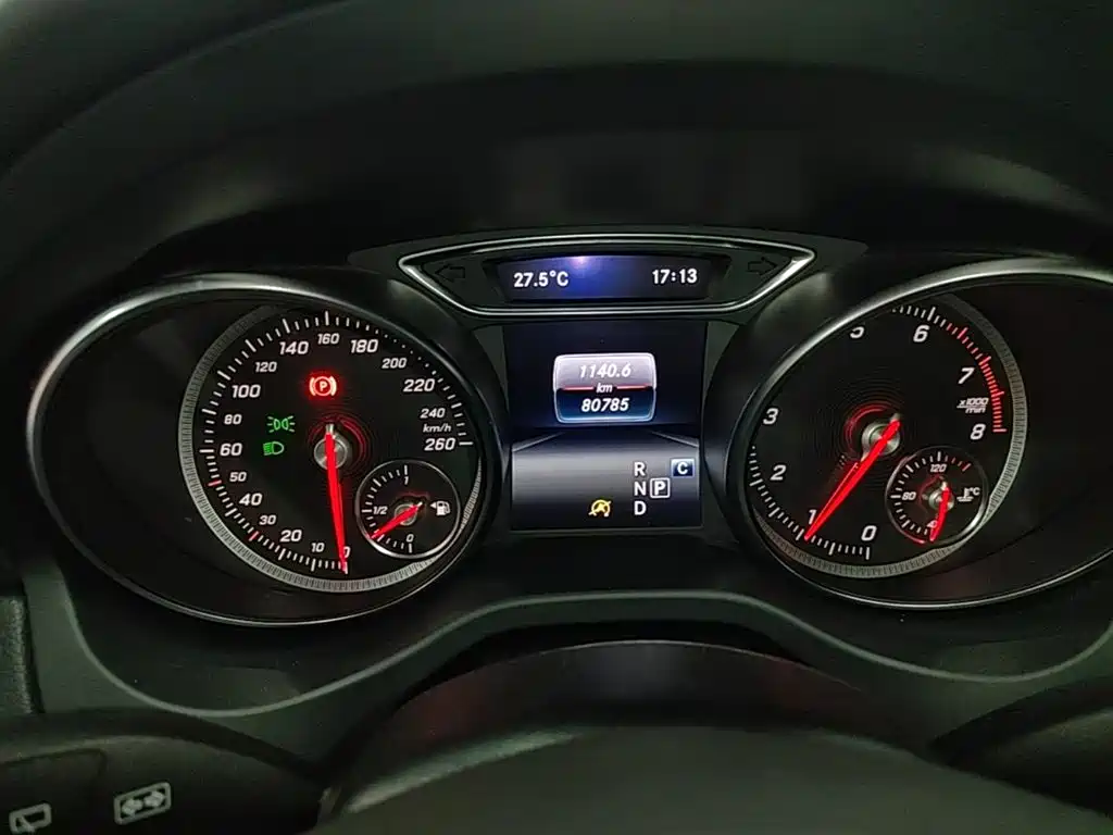 Mercedes-Benz GLA 2018 GLA 200 Fashion Model купить на сайте DeffCars