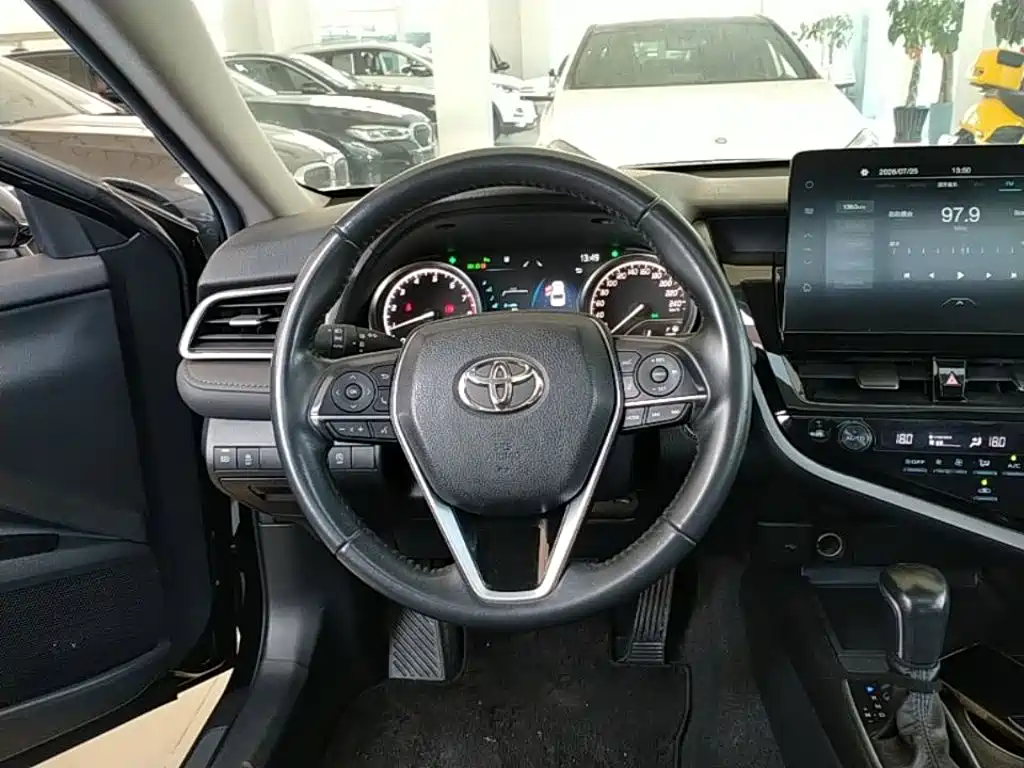 Camry 2021 2.0G Deluxe Edition купить на сайте DeffCars
