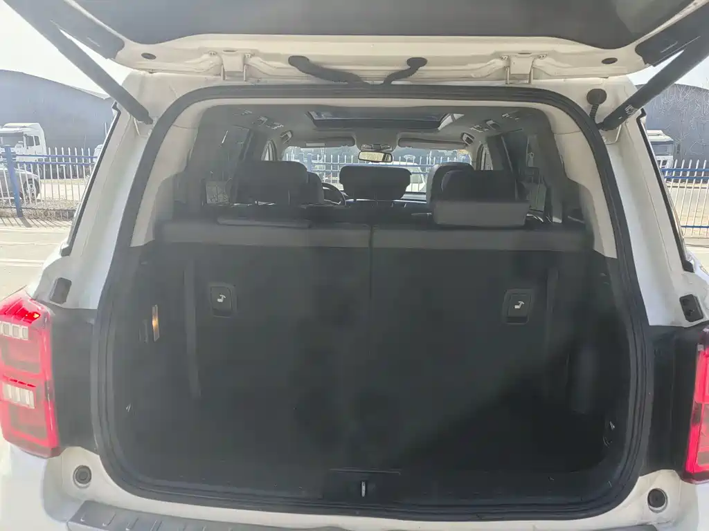 Trumpchi GS8 2017 320T four-wheel drive luxury smart connected version (seven seats) купить на сайте DeffCars