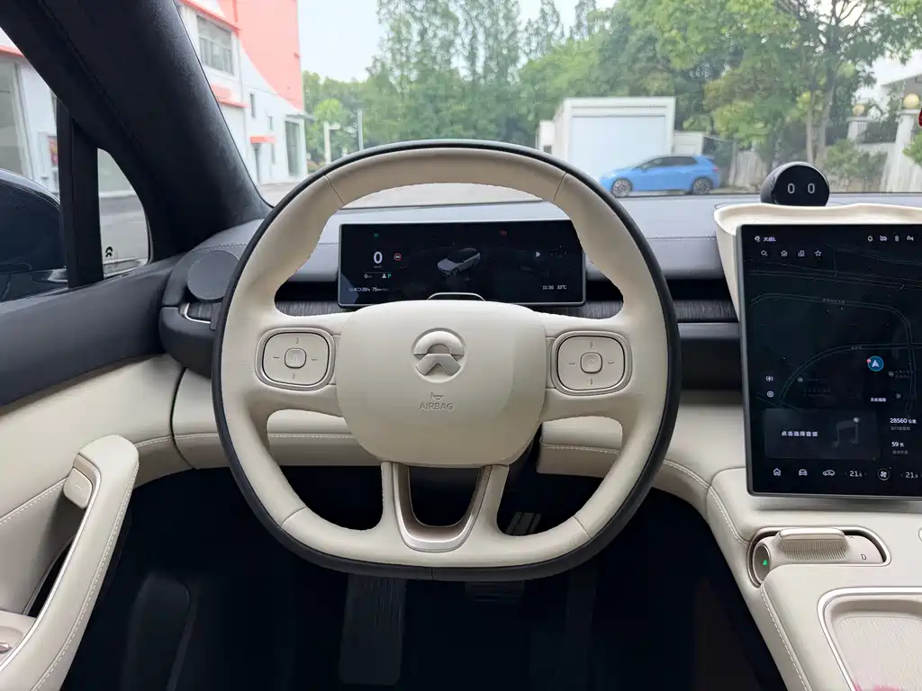 NiO ES6 2024 75kWh купить на сайте DeffCars