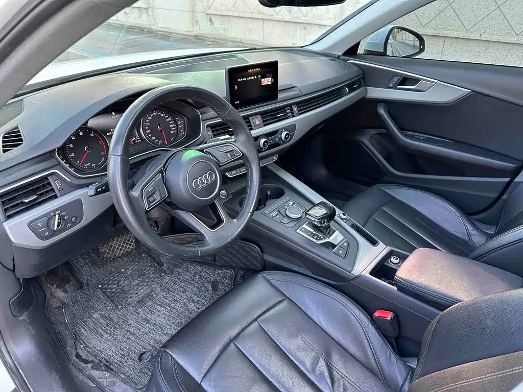 Audi A4L 2018 30th Anniversary Model 40 TFSI Enterprising купить на сайте DeffCars