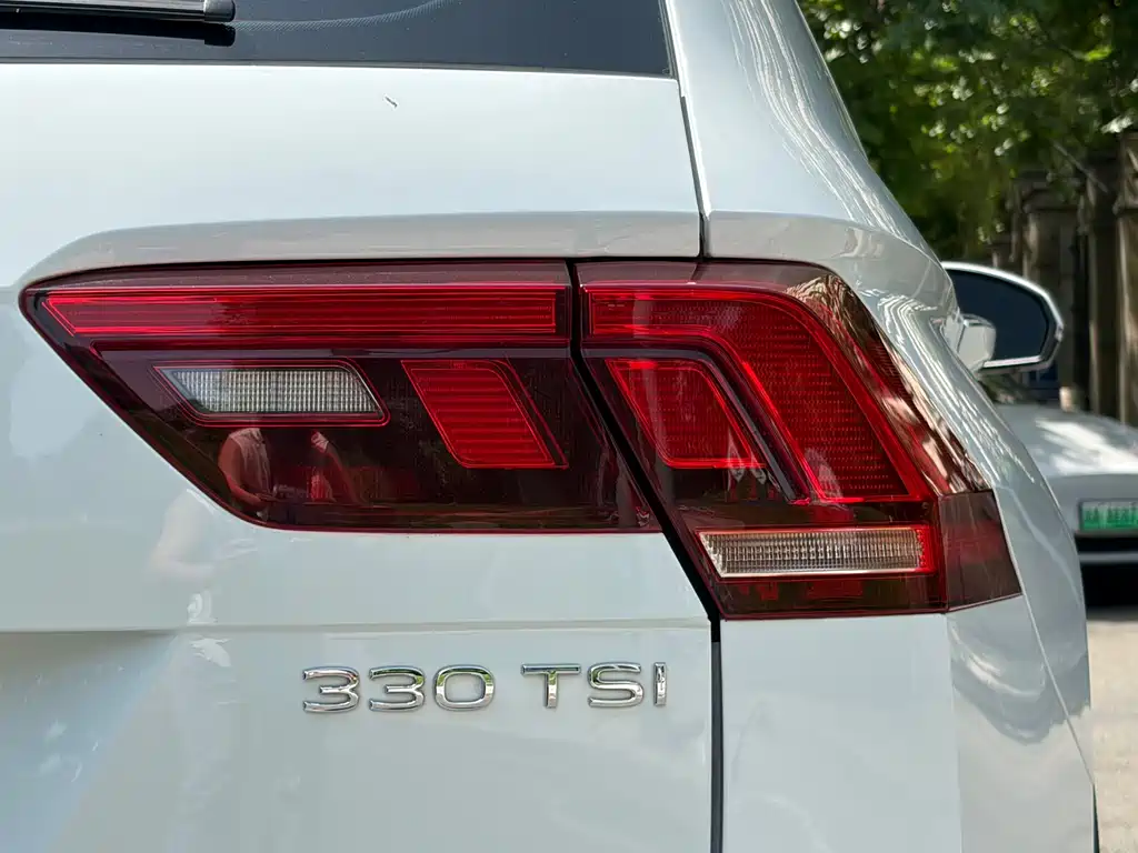 Tiguan L 2024 Outstanding Model 330TSI Automatic Two-wheel Drive R-Line Longyao Edition купить на сайте DeffCars