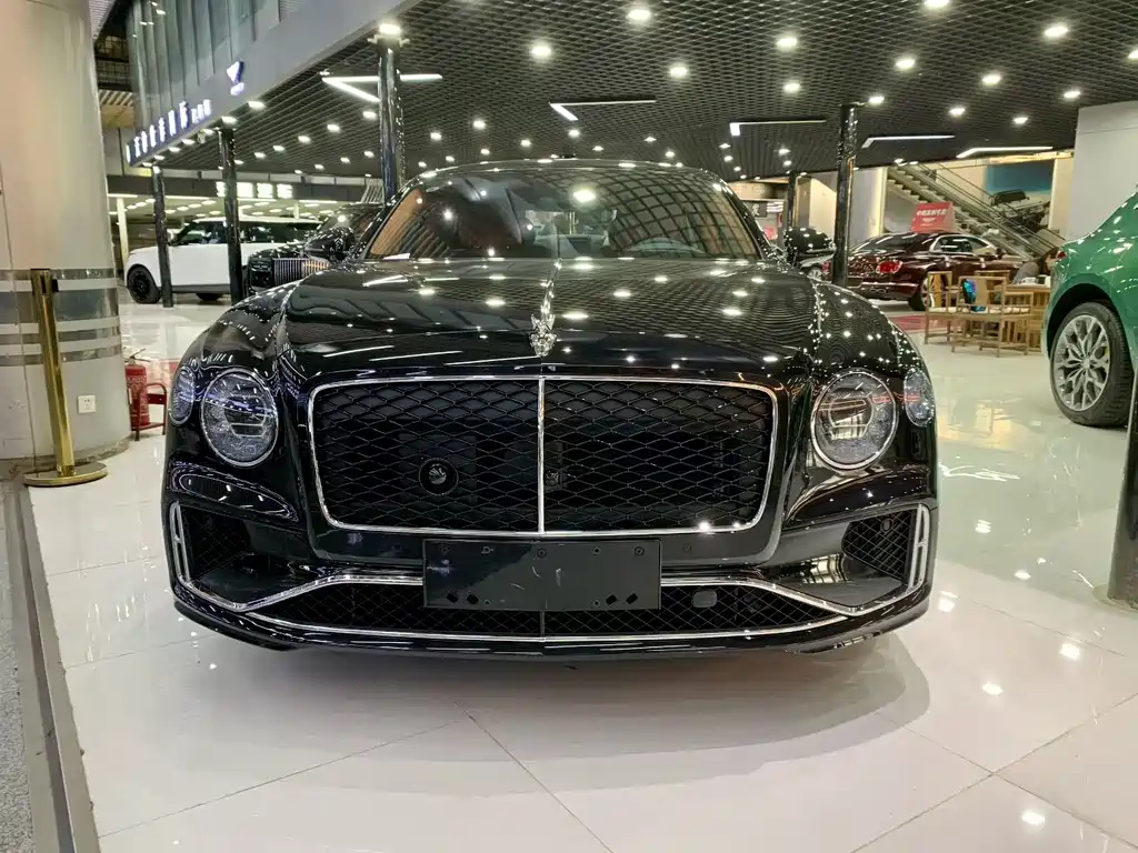 Flying Spur Plug-in Hybrid 2026 4.0T V8 Standard Edition купить на сайте DeffCars