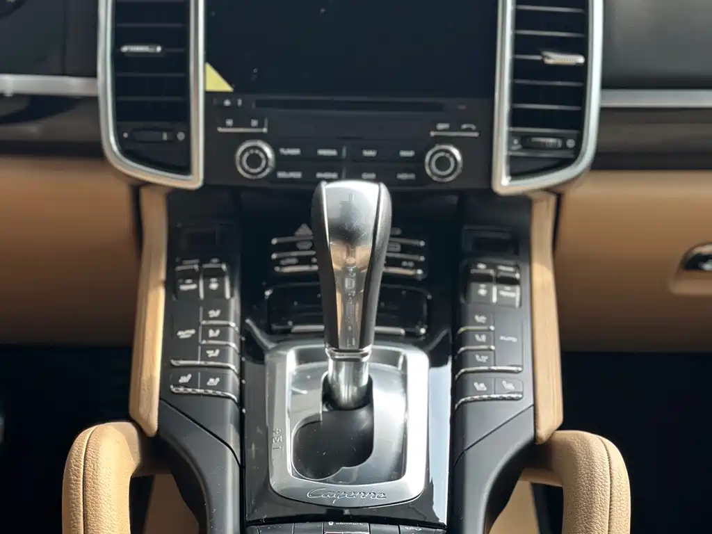 Cayenne New Energy 2016 Cayenne S E-Hybrid 3.0T купить на сайте DeffCars