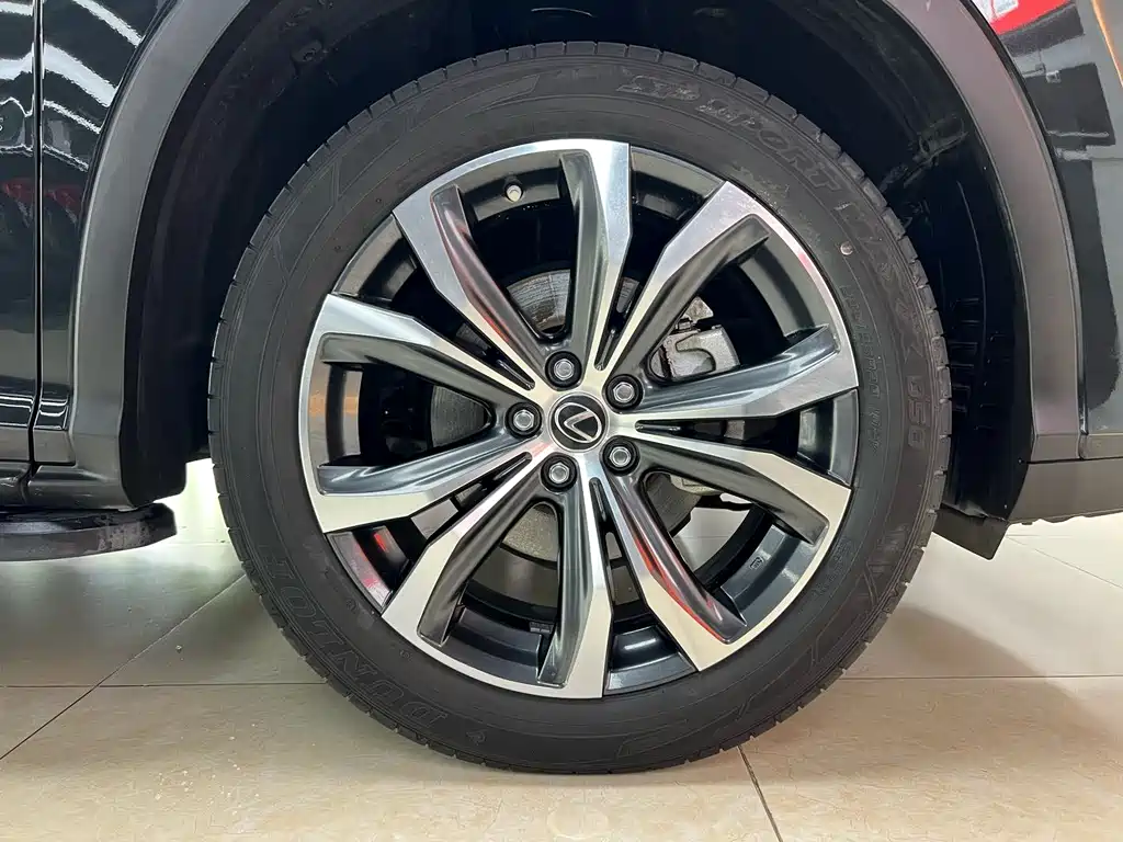 Lexus RX 2020 facelift 300 four-wheel drive elegant version купить на сайте DeffCars
