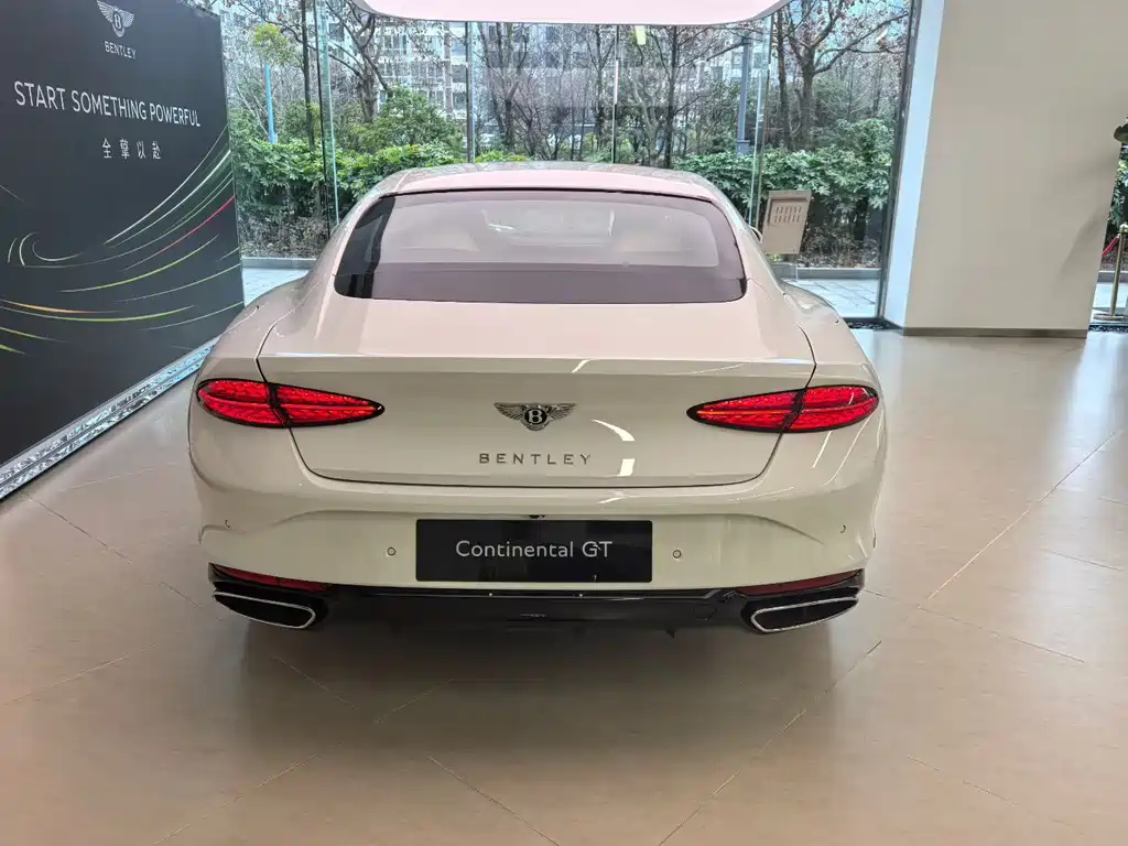 Continental plug-in hybrid 2026 GT base model купить на сайте DeffCars