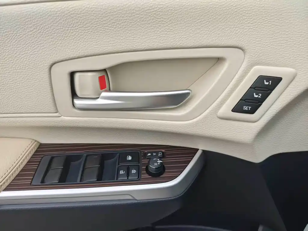 Grevia 2023 2.5L Hybrid Premium PLUS Edition купить на сайте DeffCars