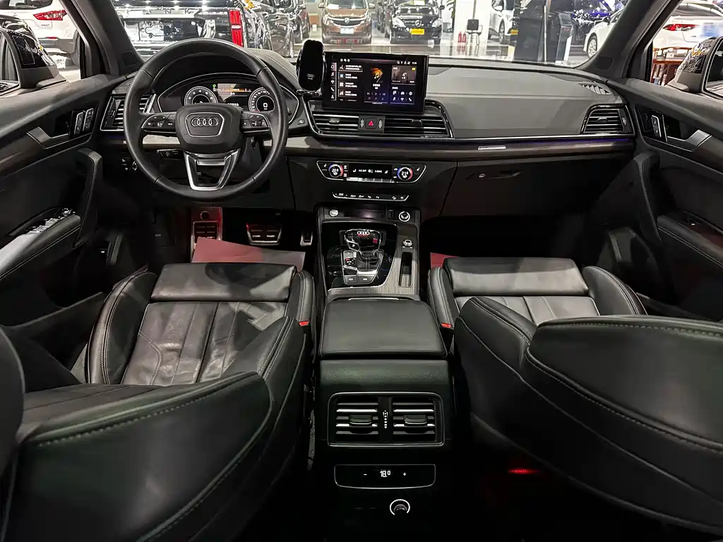 Audi Q5L 2024 45 TFSI Premium Dynamic Model купить на сайте DeffCars