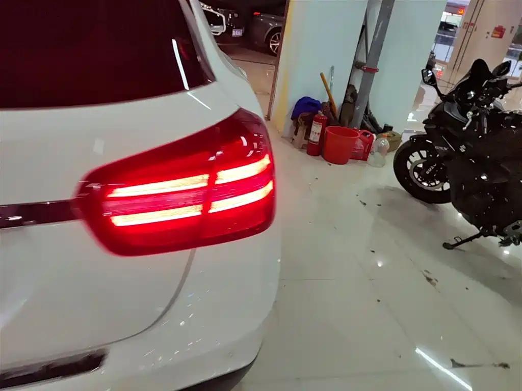 Mercedes-Benz GLA 2018 GLA 200 Dynamic купить на сайте DeffCars