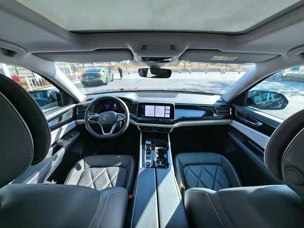 Touron 2024 380TSI four-wheel drive Longxiang version купить на сайте DeffCars