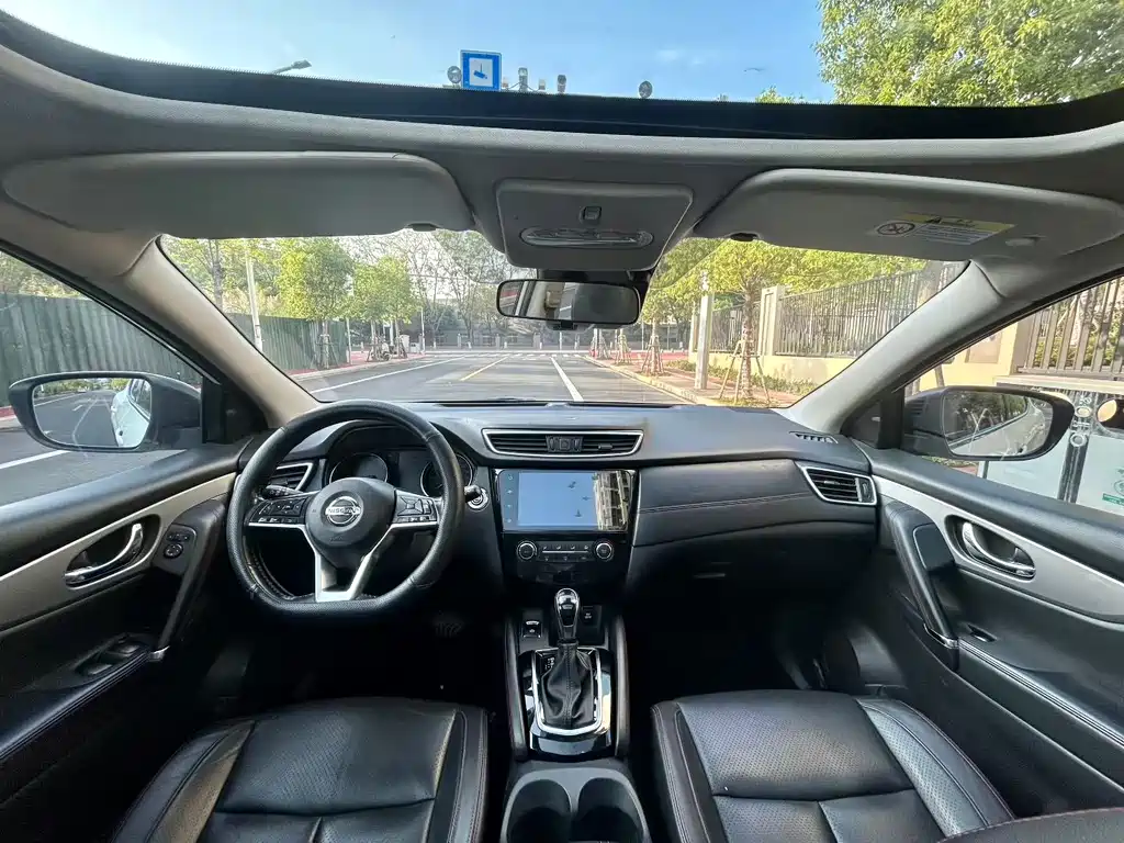 Qashqai 2021 2.0L CVT Luxury Pilot Edition купить на сайте DeffCars