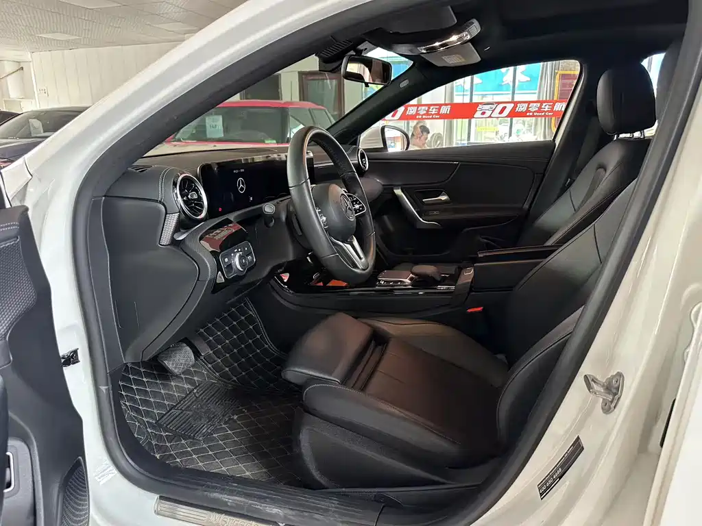 Mercedes-Benz A-Class 2022 Facelift A 200 L Sports Sedan Fashionable купить на сайте DeffCars