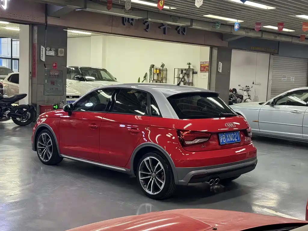 Audi A1 2016 30 TFSI Sportback Design Fashion Edition купить на сайте DeffCars