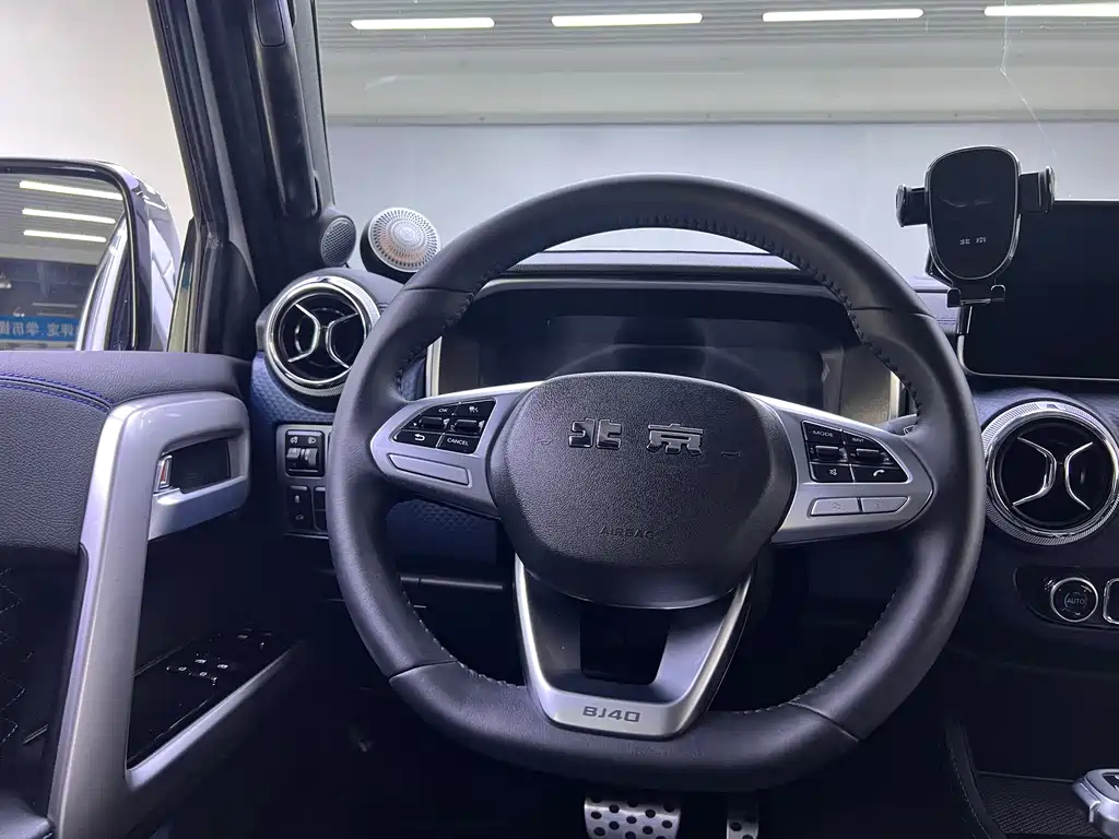 Beijing Off-Road BJ40 2024 2.0T City Hunter Honor Edition купить на сайте DeffCars