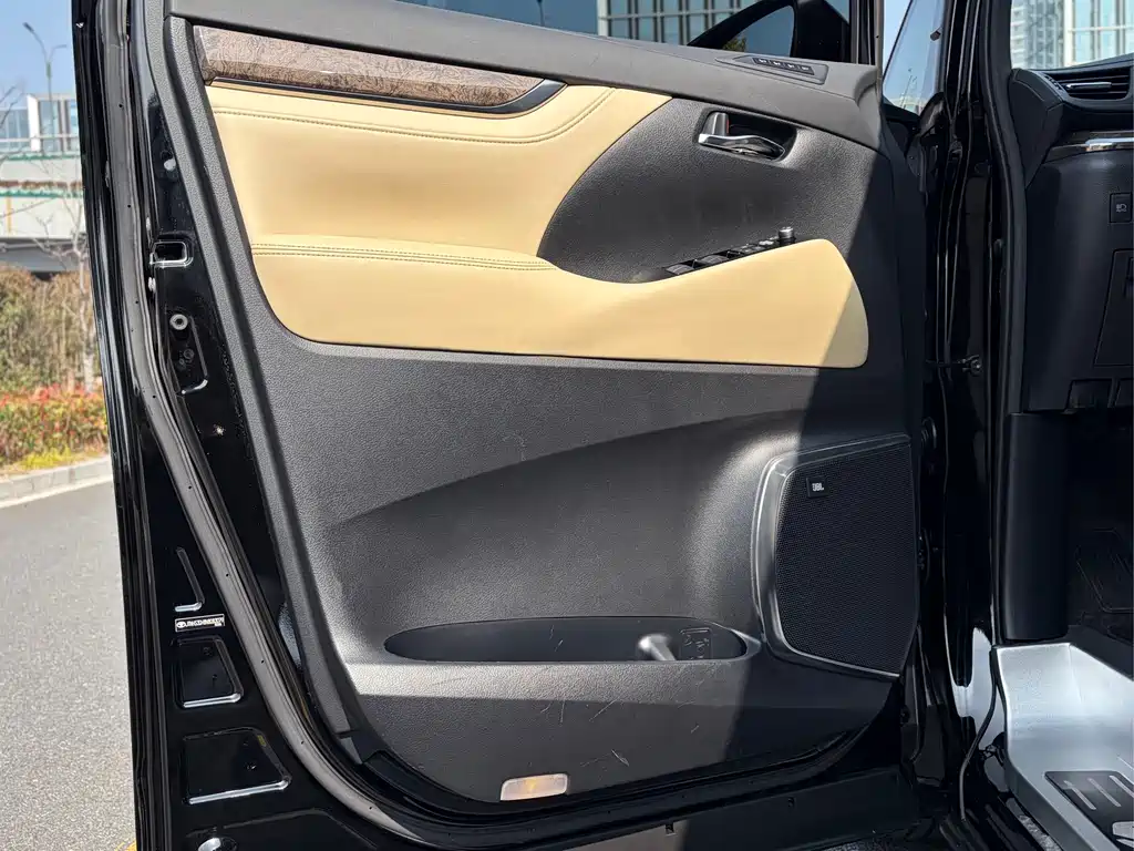 Alfa 2023 Dual Engine 2.5L Premium Gold Edition купить на сайте DeffCars