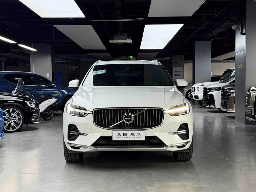 Volvo XC60 2024 B5 four-wheel drive Zhiyuan Deluxe Edition купить на сайте DeffCars
