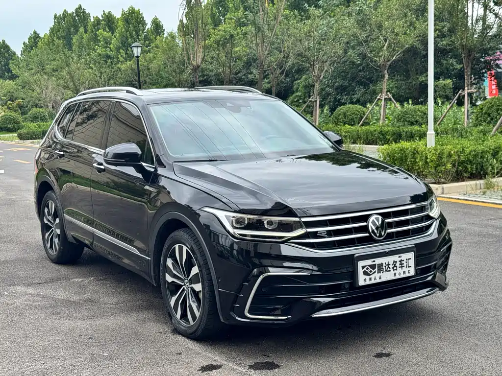 Tiguan L 2023 facelift 330TSI automatic two-wheel drive R-Line version купить на сайте DeffCars